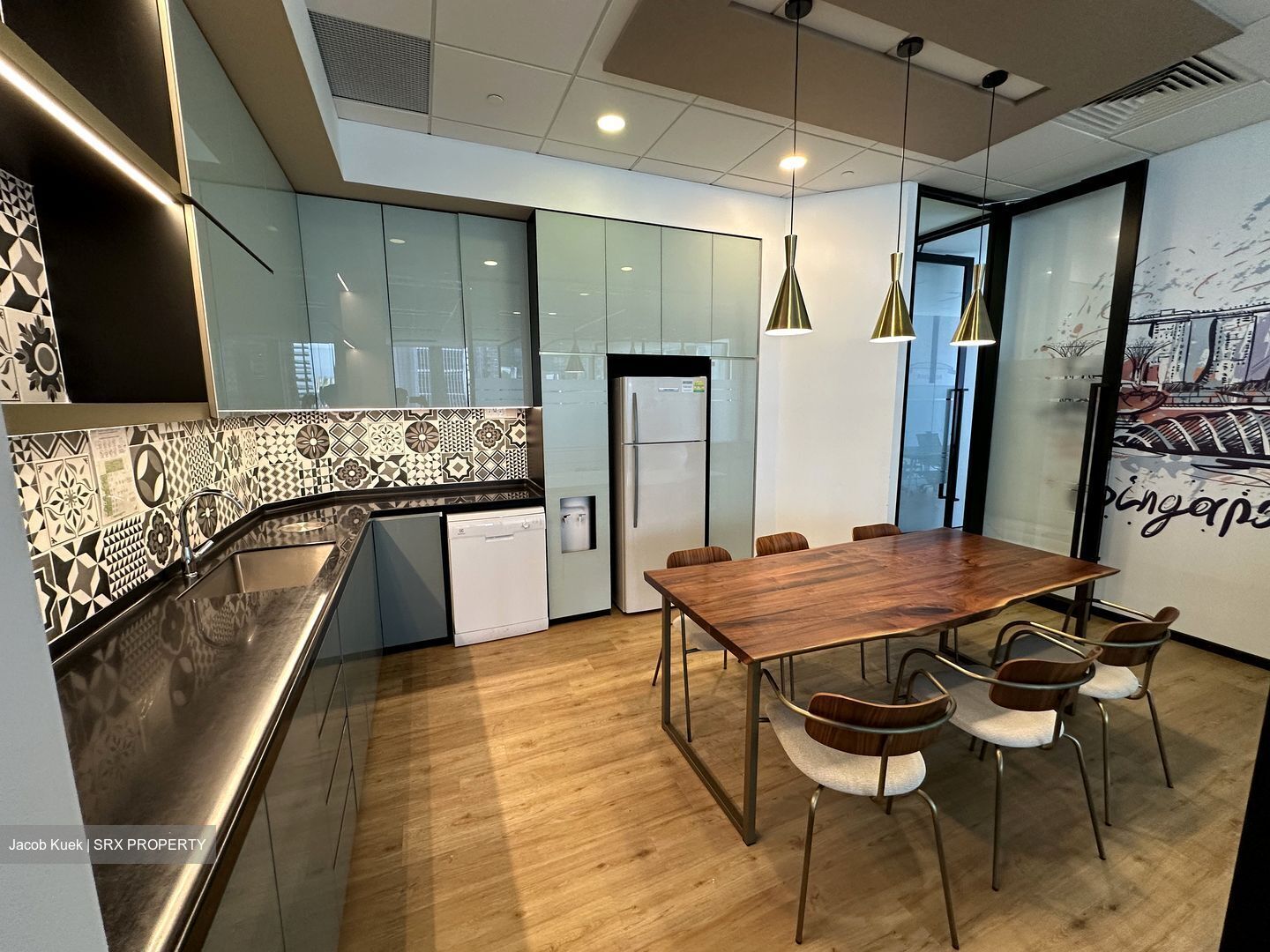18 ROBINSON (D1), Office #488932941
